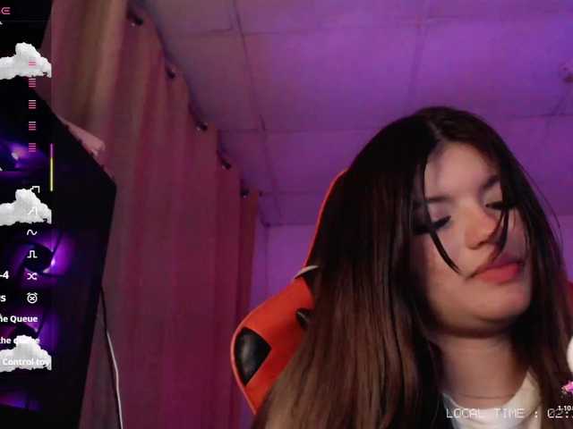 Sweet-emily1's BongaCams show and profile