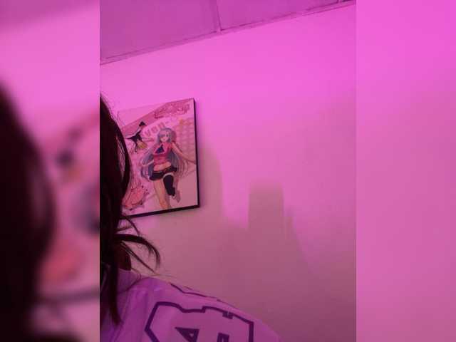 Sweet-emily1's BongaCams show and profile