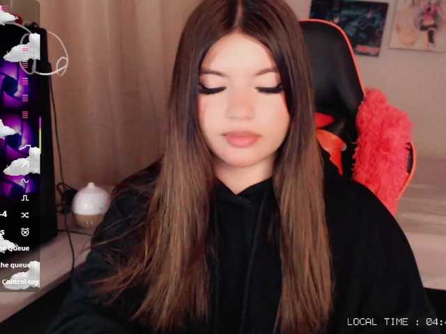 Sweet-emily1 live cam profile