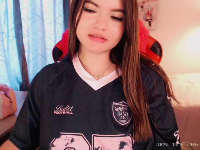 Sweet-emily1's BongaCams show and profile