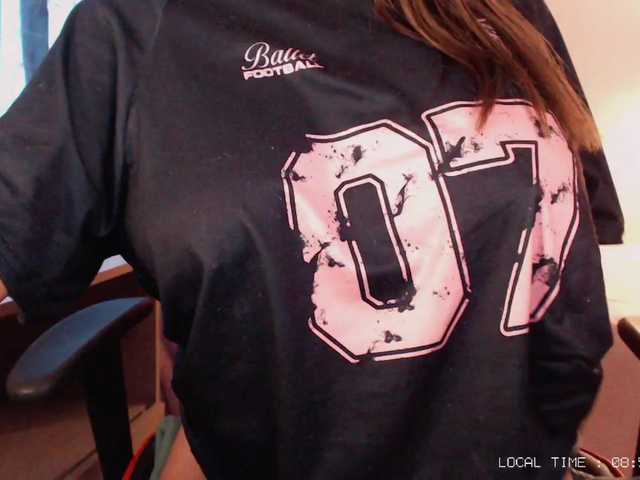 Sweet-emily1's BongaCams show and profile