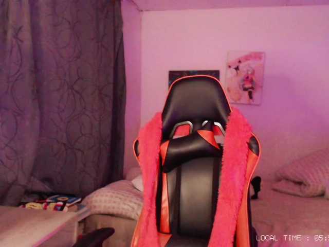 Sweet-emily1's BongaCams show and profile