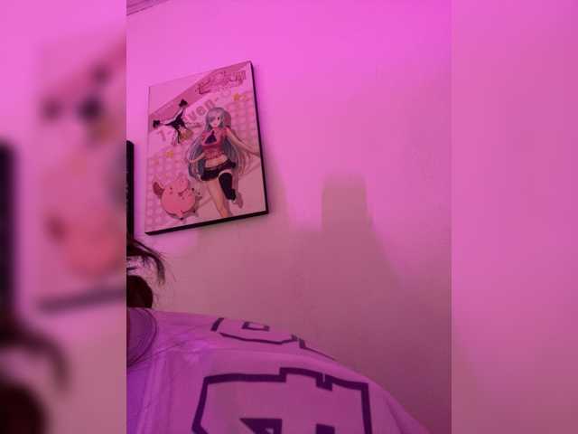 Sweet-emily1's BongaCams show and profile