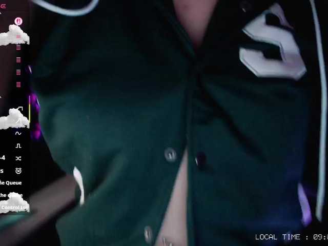 Sweet-emily1's BongaCams show and profile