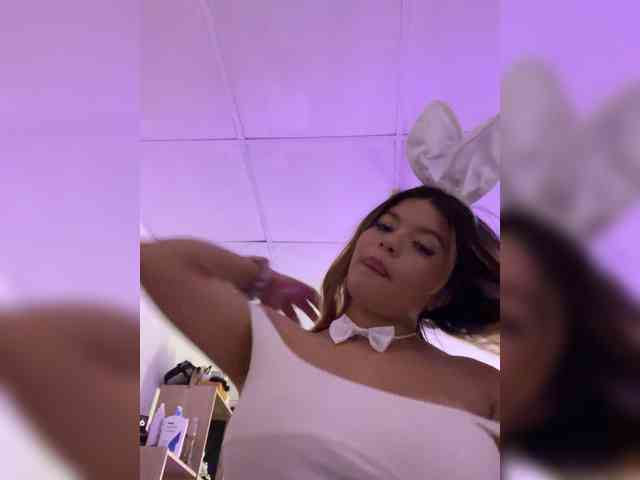 Sweet-emily1 Live Webcam on BongaCams