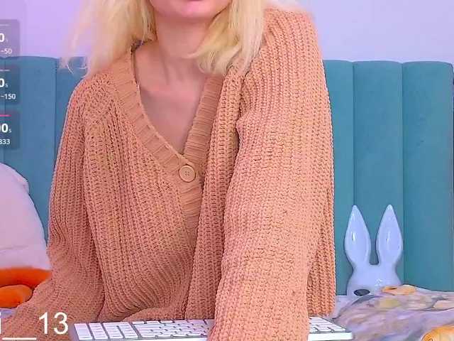 -Angelina1-