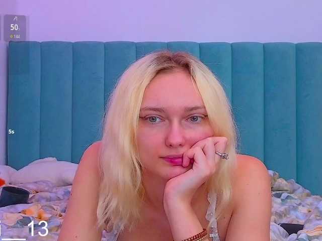 -Angelina1-