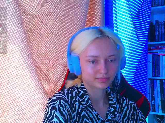 Angelina_1 webcam