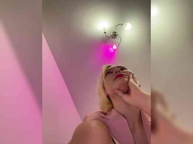Angelina_1 webcam