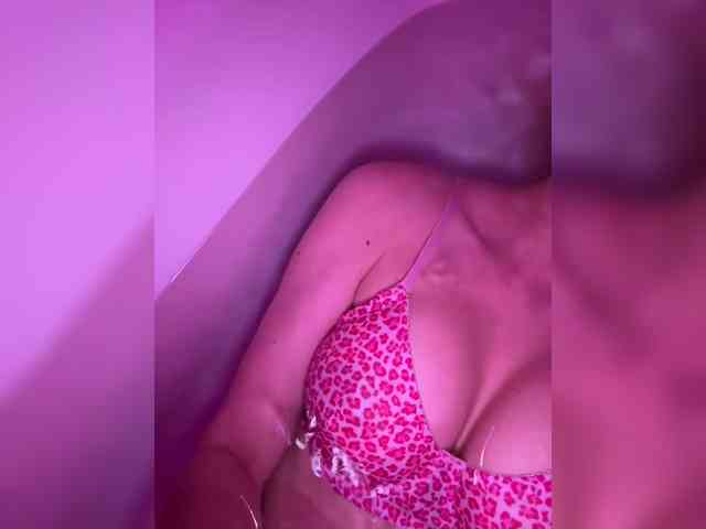 Angelina_1 webcam