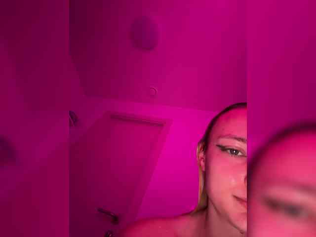 Angelina_1 webcam