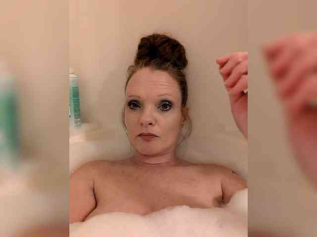 sexiginger23 Live Webcam on BongaCams