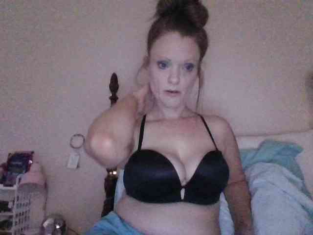 sexiginger23 webcam