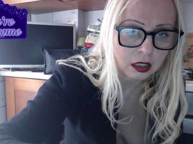 martachatte19's BongaCams show and profile