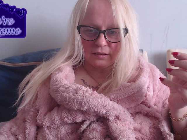 martachatte19 live cam profile