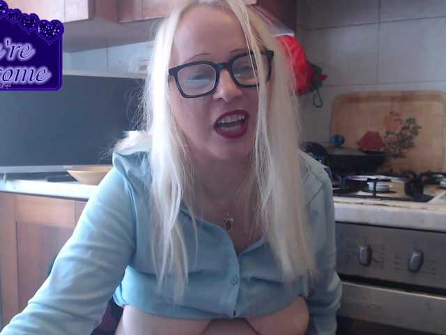 martachatte19's BongaCams show and profile