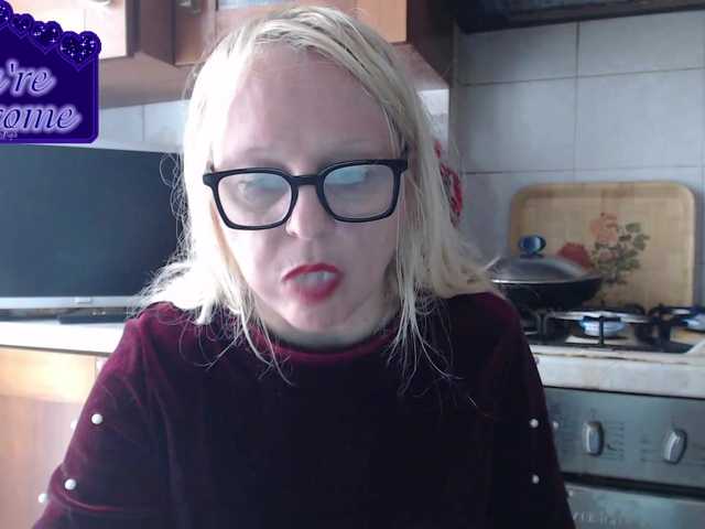 martachatte19's BongaCams show and profile