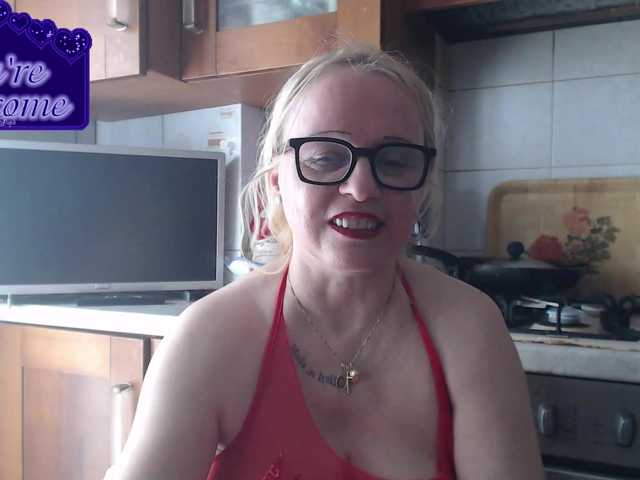 martachatte19's BongaCams show and profile