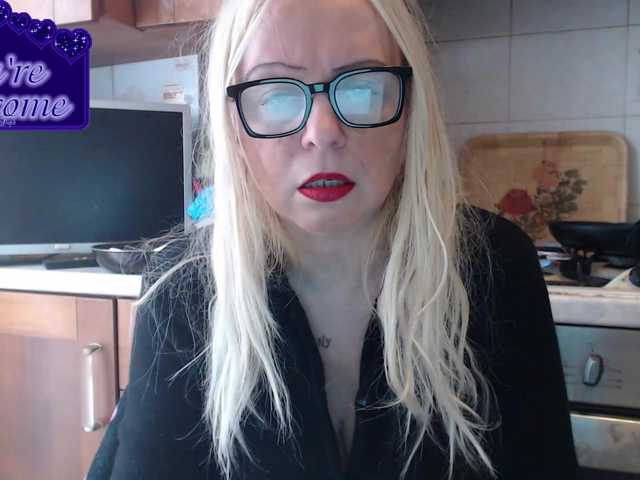 martachatte19's BongaCams show and profile