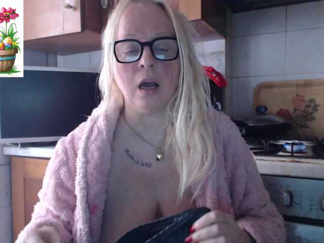 martachatte19's BongaCams show and profile