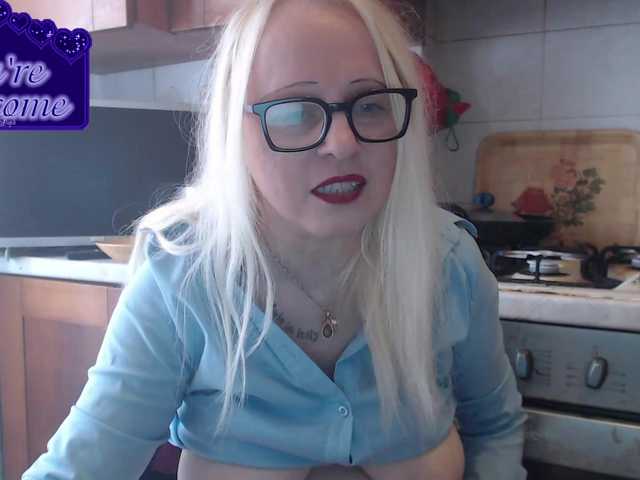 martachatte19's BongaCams show and profile