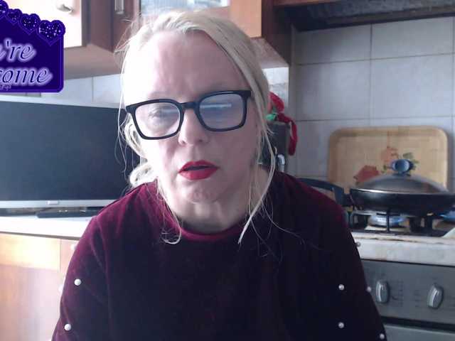 martachatte19's BongaCams show and profile