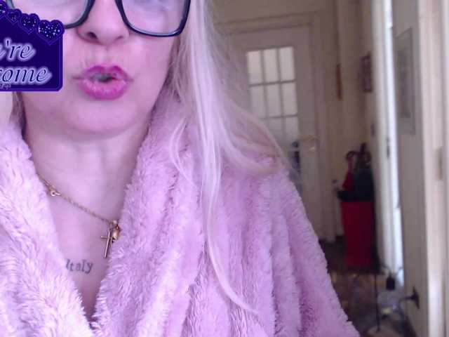 martachatte19's BongaCams show and profile