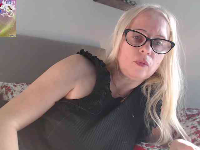 martachatte19 Live Webcam on BongaCams