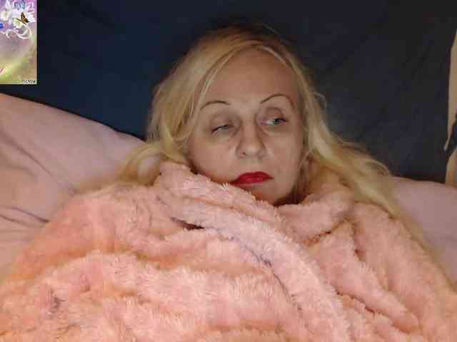 martachatte19 Live Webcam on {site_name}