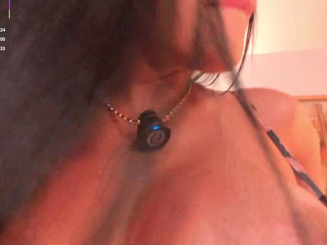 Sex chat gratuit in direct cu MileyCruz pe BongaCams