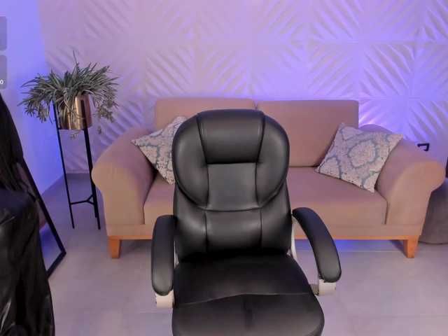 MileyCruz's BongaCams show and profile