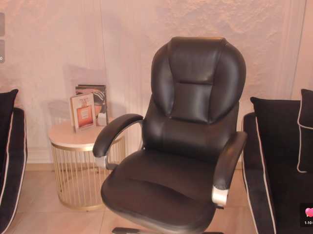 MileyCruz's BongaCams show and profile