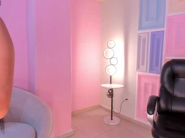 MileyCruz's BongaCams show and profile