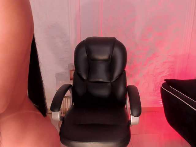 MileyCruz's BongaCams show and profile