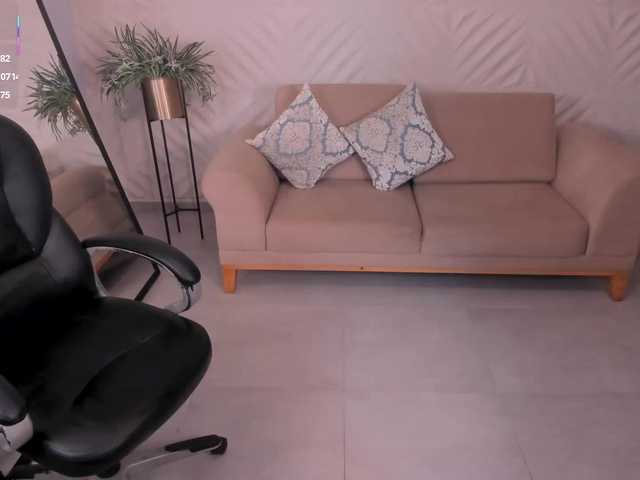 MileyCruz on BongaCams