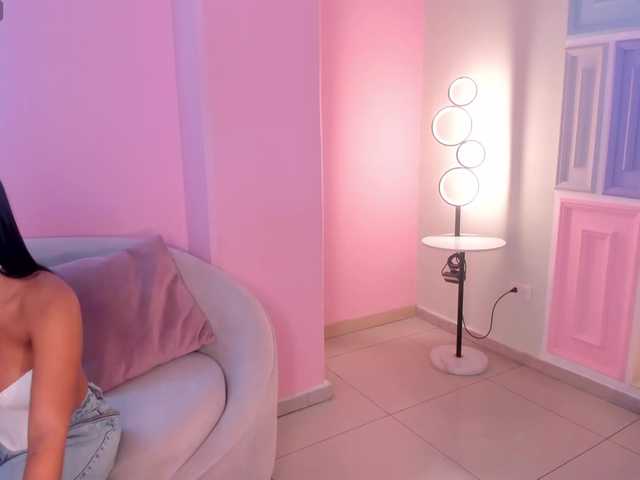 MileyCruz's BongaCams show and profile