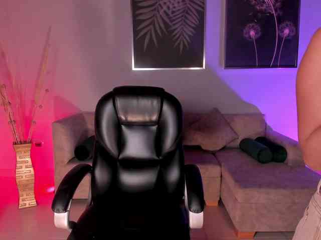 MileyCruz webcam