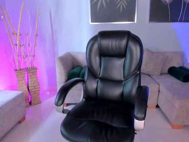 MileyCruz webcam