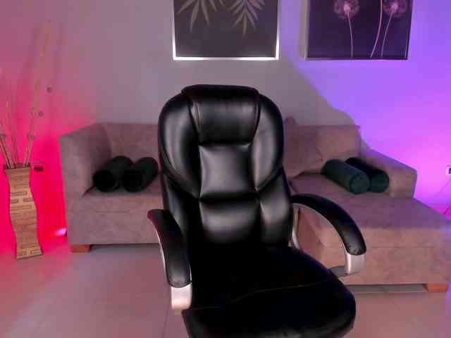MileyCruz webcam