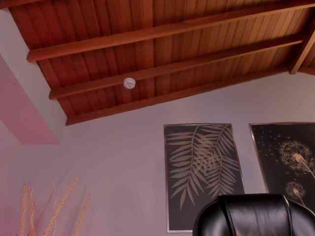 MileyCruz webcam