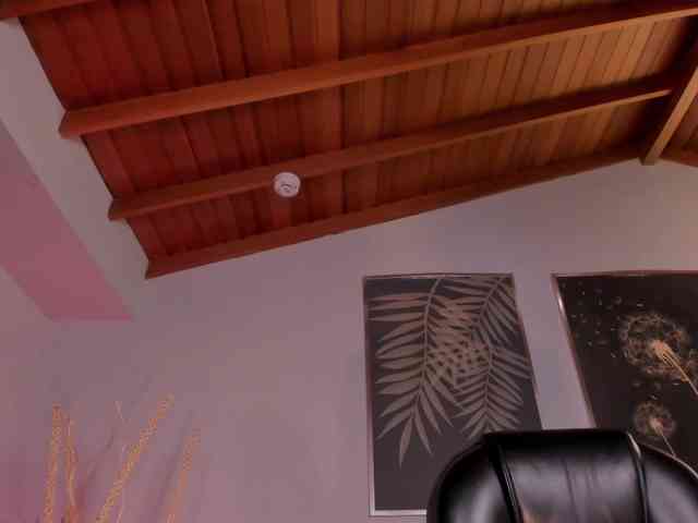 MileyCruz webcam