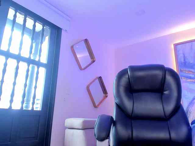 MileyCruz webcam