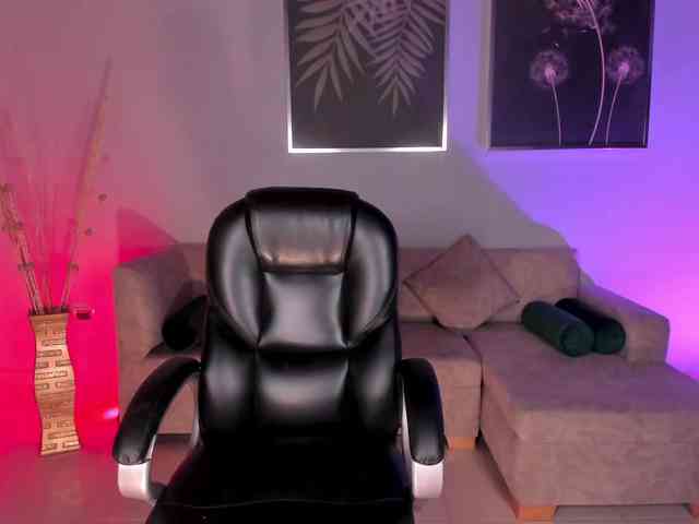 MileyCruz webcam