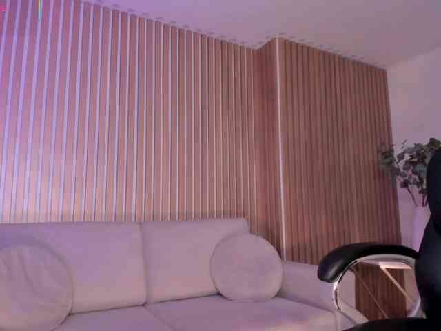 MileyCruz webcam