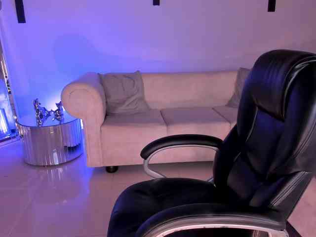MileyCruz webcam
