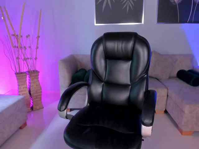 MileyCruz webcam