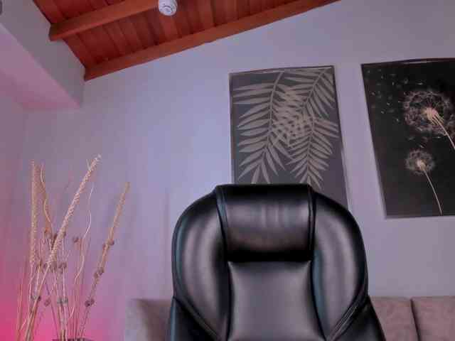 MileyCruz webcam