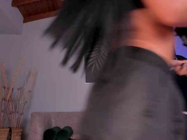 MileyCruz webcam