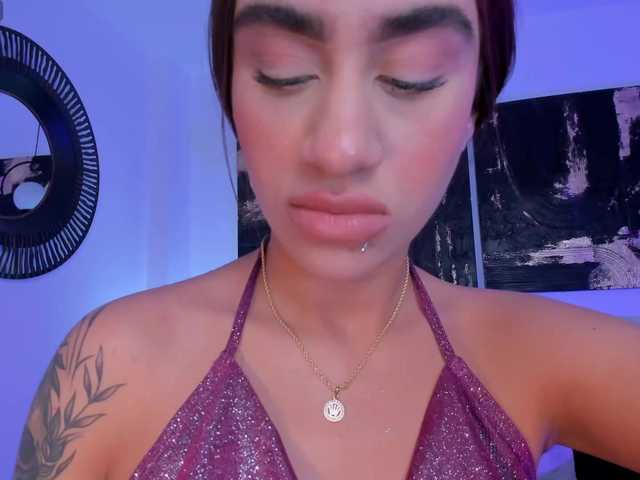  DannaCruz chat room