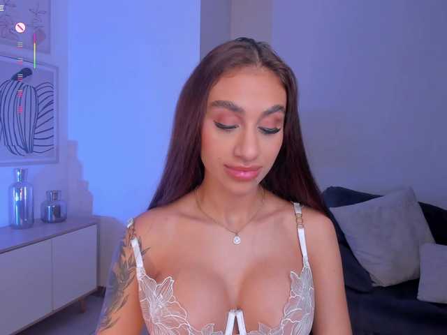 DannaCruz's BongaCams show and profile